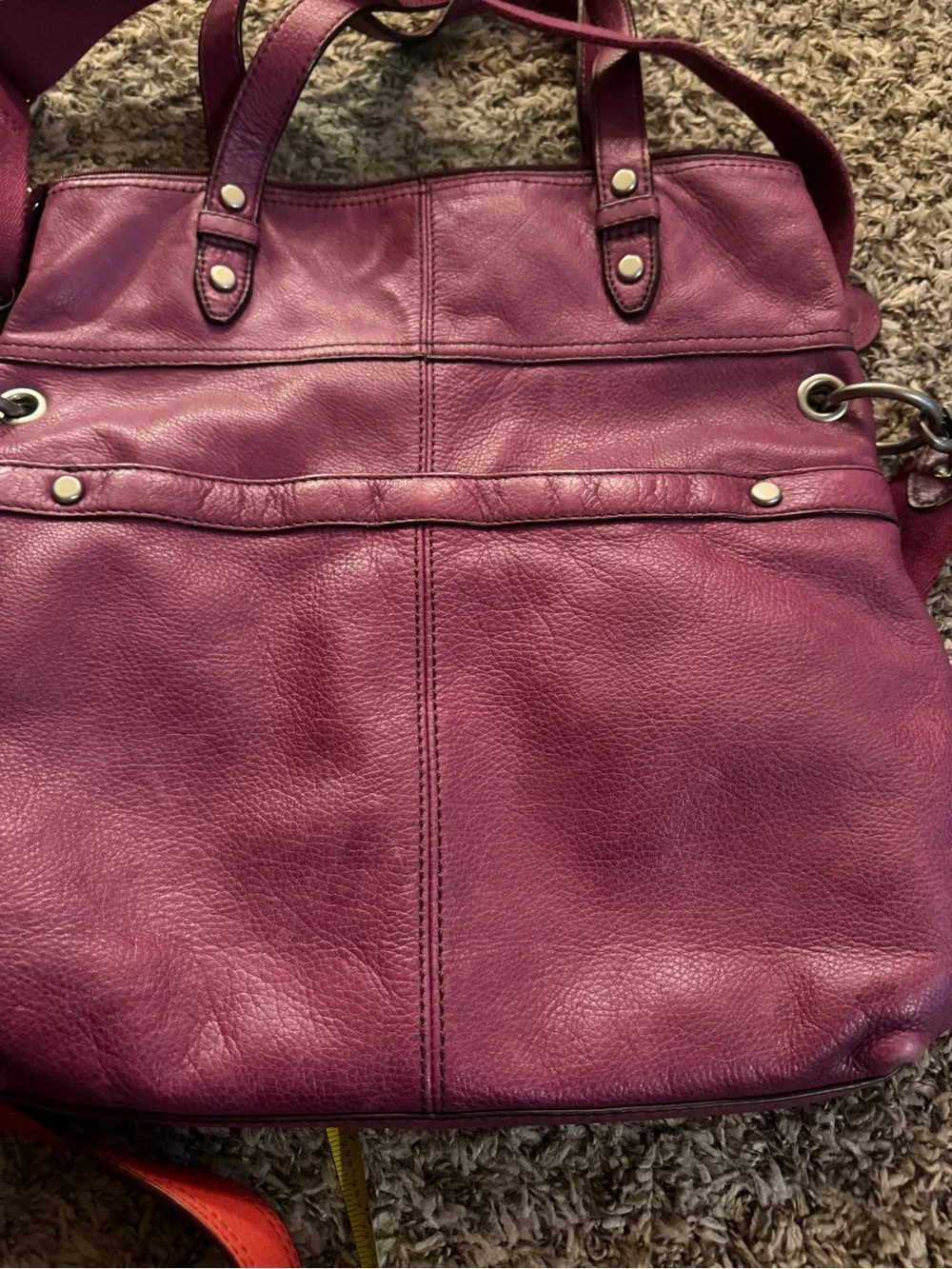Fossil leather shoulder